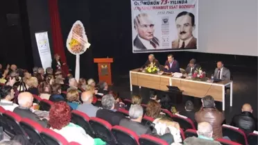 Kuşadası'nda 'Mahmut Esat Bozkurt' Paneli