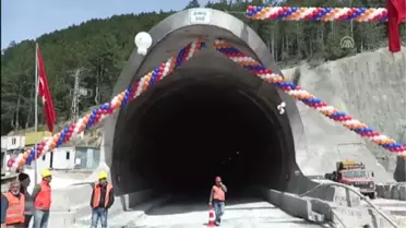 2016 Dev Projelerin Yılı Oldu - Ilgaz 15 Temmuz Istiklal Tüneli