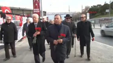 Emekli Büyükelçiler Şehitler Tepesi'ni Ziyaret Etti