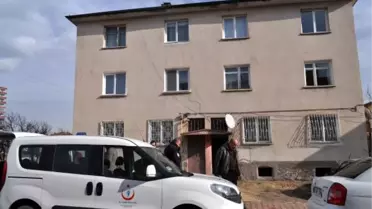 Yalnız Yaşadığı Evinde Ölü Bulundu