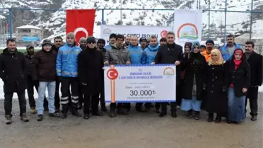 Gümüşhane'de Genç Çiftçilere Hayvanları Teslim Edildi