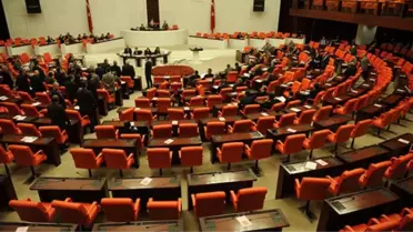 Anayasa Değişiklik Teklifi Komisyonda Kabul Edildi (5)