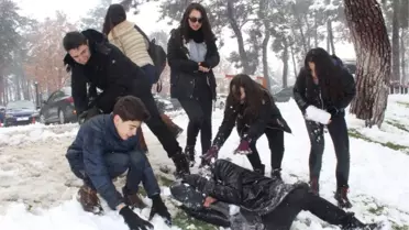 Denizli'nin Bazı İlçelerde Eğitimde Kar Tatili