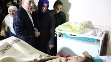 Adana'da Yeni Yılın İlk Bebeği 15 Yıl Bebeği Olmayan Çiftin Bebeği Oldu