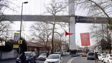 CHP Heyeti Reina Katlimaında Hayatını Kaybedenler İçin Dua Etti, Çelenk Bıraktı