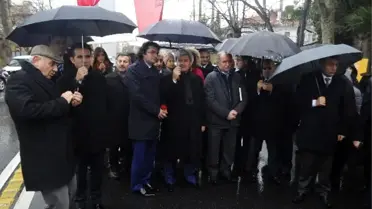 Konsoloslar Reina'nın Önünde Hayatını Kaybedenleri Andı