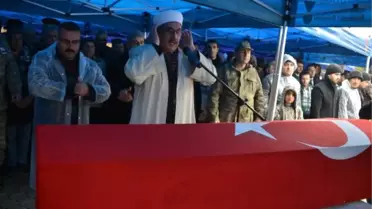 Fırat Kalkanı Şehidi Açıkgöz, Kahramanmaraş'ta Toprağa Verildi