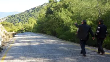 Kayaköy'lüler Yolun Bitmesini Bekliyor