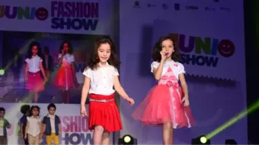 Çocuk Mankenler 'Junio Defile' İçin Podyumda
