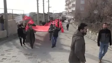 Kulp'ta 'Teröre Lanet Şehide Saygı' Mitingi (2)