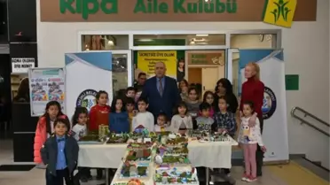 Miniklerin 'Harika Dünyalar Sergisi' Açıldı