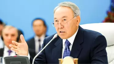 Kazakistan Cumhurbaşkanı Nazarbayev Bae'de