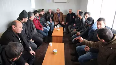 Belediyeden Polis Adaylarına Çay İkramı
