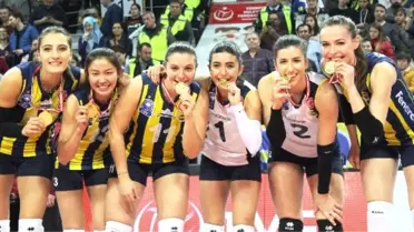 Kupa Voley Şampiyomu Fenerbahçe