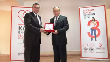 Taşova'da Kan Bağışçıları Ödüllendirildi