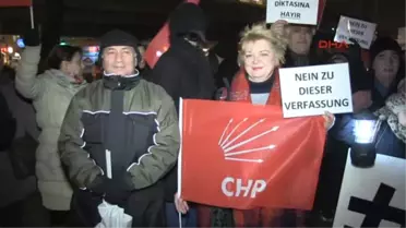 CHP Berlin Birliği 'Anayasa Değişikliğine Hayır' Mitingi Düzenledi