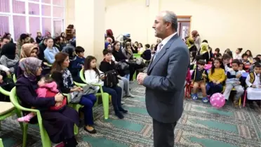 Minik Öğrenciler İlk Karnelerini Aldı