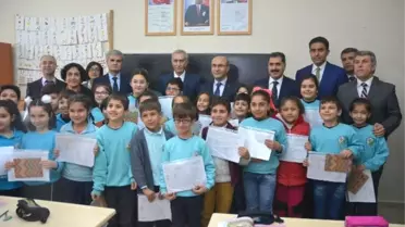 Adana'da 469 Bin 809 Öğrenci Karne Aldı