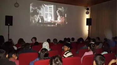 Beyoğlu Belediyesinden Karne Hediyesi
