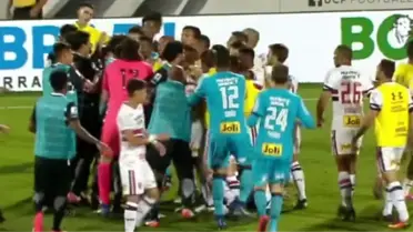Colin Kazım Fena Kapıştı