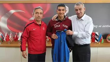 Ödünç Ayakkabılı' Şampiyona Gaziemir Belediyesi Desteği