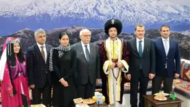 Bakan Avcı Emıtt Fuarında Ağrı Standını Ziyaret Etti
