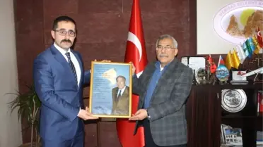 Ülkü Ocakları Başkanı Korkmaz, Başkan Karaaslan'ı Ziyaret Etti