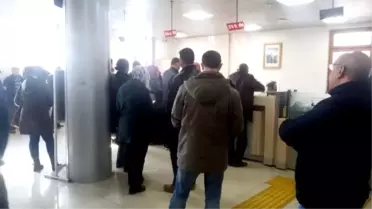 Aydın PTT'de Ay Sonu Yoğunluğu