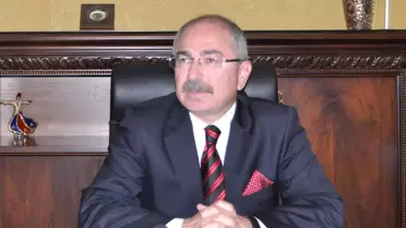 Aa 2016 Yıllığı, Belediye Başkanı Yaman'a Hediye Edildi