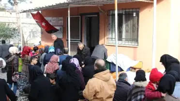 Muhtarlık Maaşıyla Suriyelilere Yardım Etti