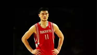 Yao Ming'in Forması Emekliye Ayrıldı