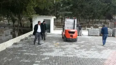 Gölmarmara Mezarlık Yoluna Parke Taşı