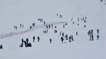 Muş Kayak Merkezi Cıvıl Cıvıl