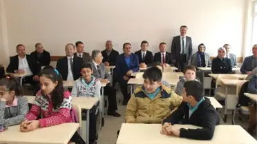 Ortaokul Ek Binası İkili Öğretime Son Verdi
