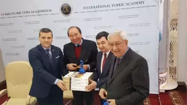 Tehlikedeki Türk Dilleri' Kitabının Tanıtım Toplantısı Astana'da Yapıldı