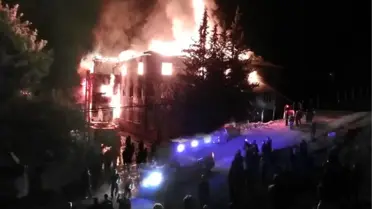 Adana'daki Kız Öğrenci Yurdunda Çıkan Yangını Araştırmak Üzere Komisyon Kuruldu