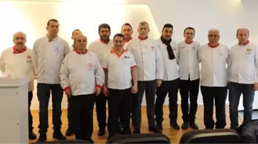 200 Kadın Kasap Binlerce Ton Et İşliyor