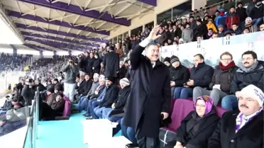 Bakan Eroğlu'nun Gol Sevinci Kamerada
