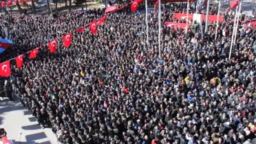 Denizlili Şehidini Binlerce Kişi Uğurladı