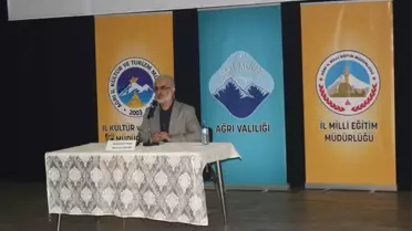 Ağrı'da 'Her Ay Bir Konu, Bir Konuk' Programı