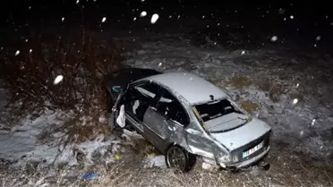 Tokat'ta Otomobil ile Kamyonet Çarpıştı: 4 Yaralı