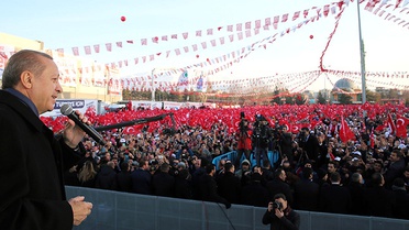 Erdoğan Malatya Türküsü Söyledi, On Binlerce Vatandaşı Coşturdu