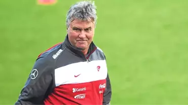Hiddink: Advocaat, Macera İçin Fenerbahçe'de Ama İşi Çok Zor