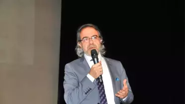 Abdülhamid'in Kurtlarla Dansı'Nı Anlattı