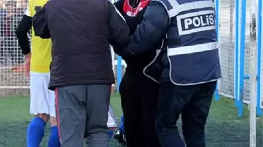 Amatör Maçta Futbolcu Hakemin Burnunu Kırdı