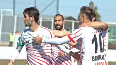 Diyarbekirspor-Ankara Adliyespor: 2-1
