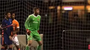 Video Hakem, David Villa'yı Oyundan Attı!
