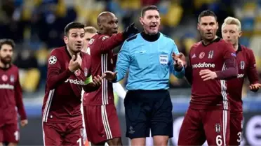 Dinamo Kiev-Beşiktaş Maçını Katleden Craig Thomson, UEFA'dan Kesik Yedi