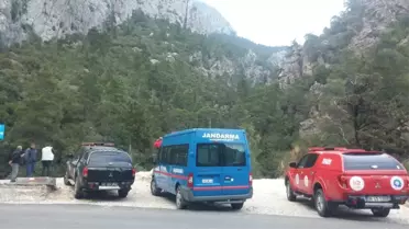 'Portakal Toplamaktan Sıkıldık' Deyip Dağa Çıkan İşçiler Kurtarıldı