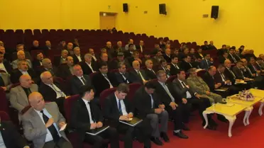 Tokat Valisi Can Muhtarlarla Toplantı Yaptı